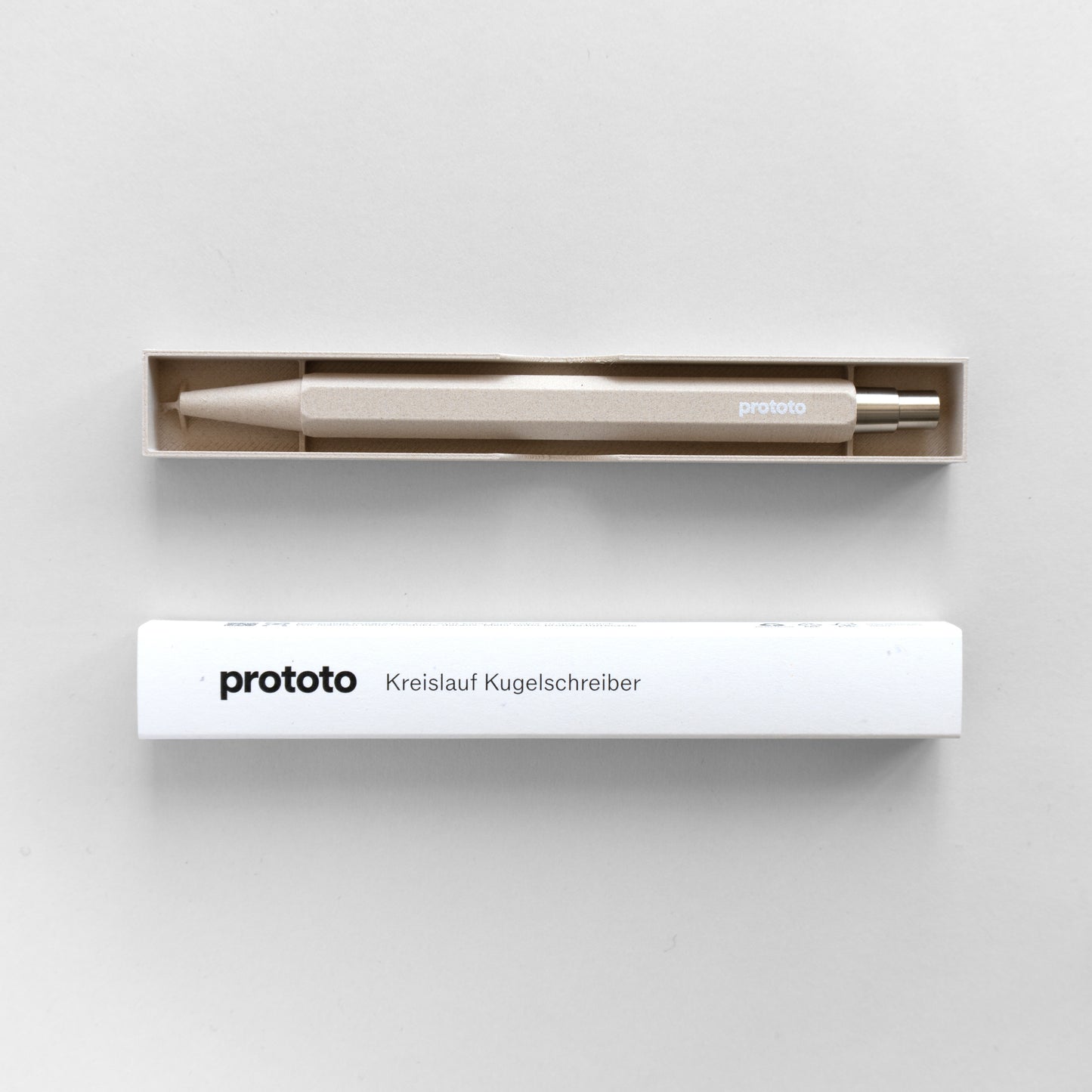 Kreislauf Kugelschreiber in Natur